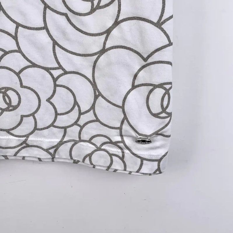 Chanel Chanel White Cotton T-shirt with Floral Print 0089 Size XS / US 0-2 / IT 36-38 - 4 Thumbnail