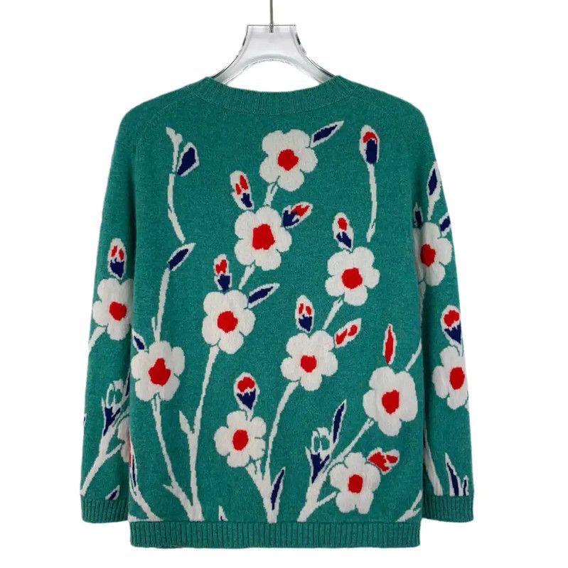 Chanel Chanel Green Cashmere Flower Sweater 0089 Size M / US 6-8 / IT 42-44 - 2 Thumbnail