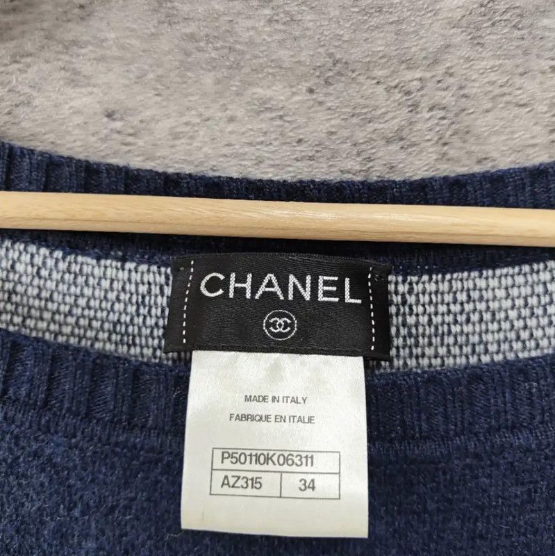 Chanel Chanel Navy Wool Lion Sweater 0089 Size M / US 6-8 / IT 42-44 - 4 Thumbnail