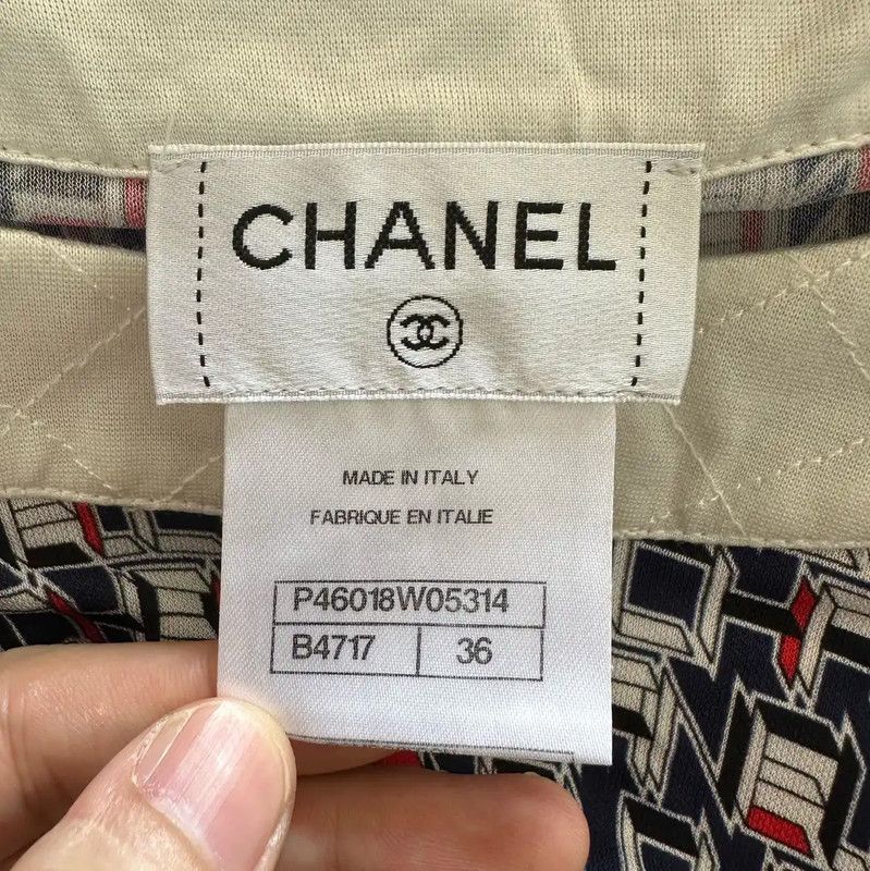 Chanel Chanel Blue Cotton T-Shirt for Women 0089 Size S / US 4 / IT 40 - 4 Thumbnail