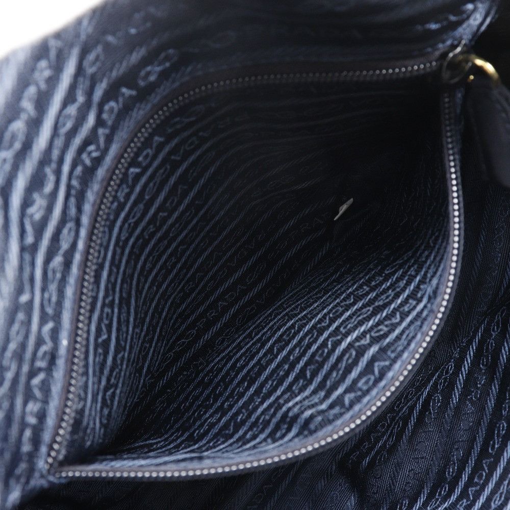 Prada Prada Prada Quilting Nylon Shoulder Bag Others Shoulder Bag DUTY FREE for USA Size ONE SIZE - 7 Thumbnail