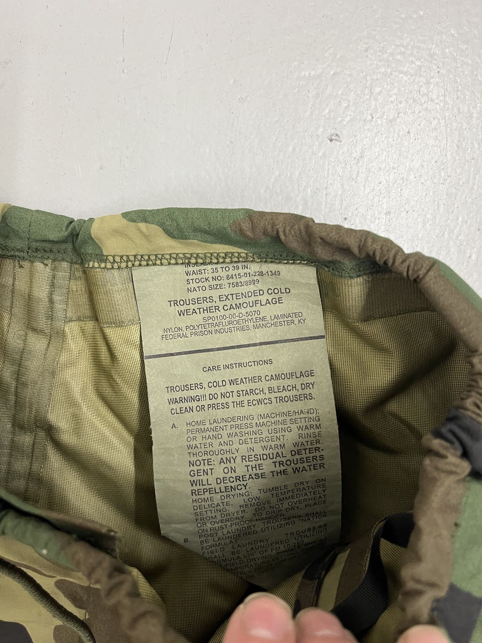 Vintage Vintage Military Woodland Camo Rain Pants Outerwear Goretex Shell Pants Size L Regular Size US 31 - 2 Thumbnail