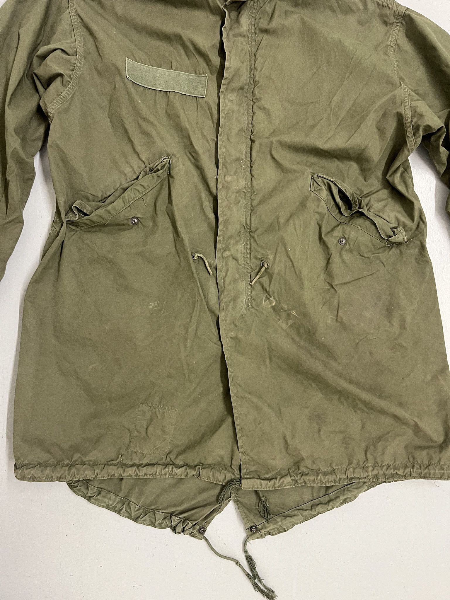 Vintage Vintage Military Fishtail Parka M-1951 Army Jacket Size M Size US M / EU 48-50 / 2 - 3 Thumbnail