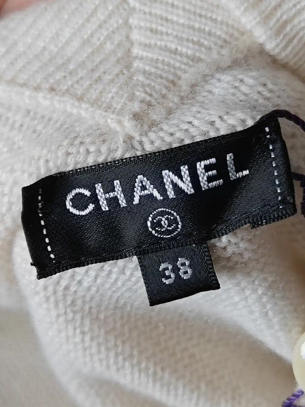 Chanel Chanel White Wool Long Sleeve Sweater 0089 Size M / US 6-8 / IT 42-44 - 8 Thumbnail