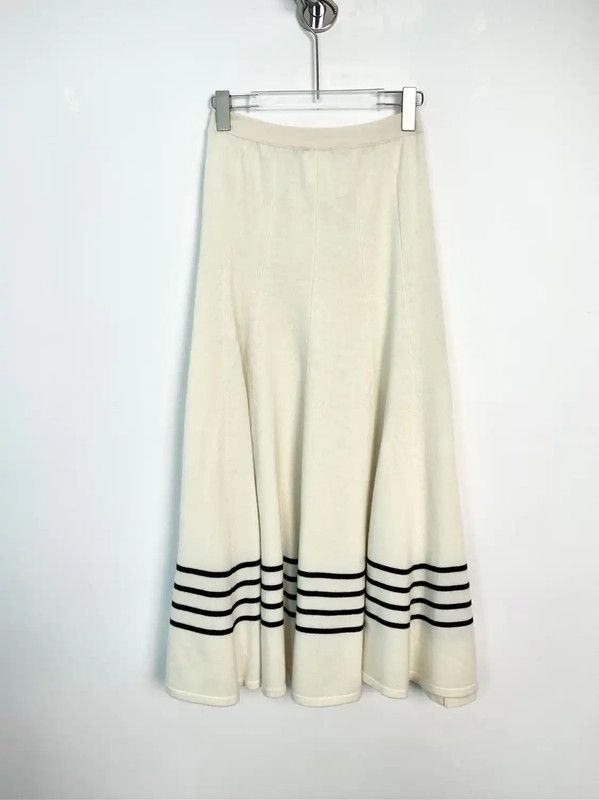 Chanel Chanel White Cotton Midi Skirt 0089 Size 23" - 2 Thumbnail