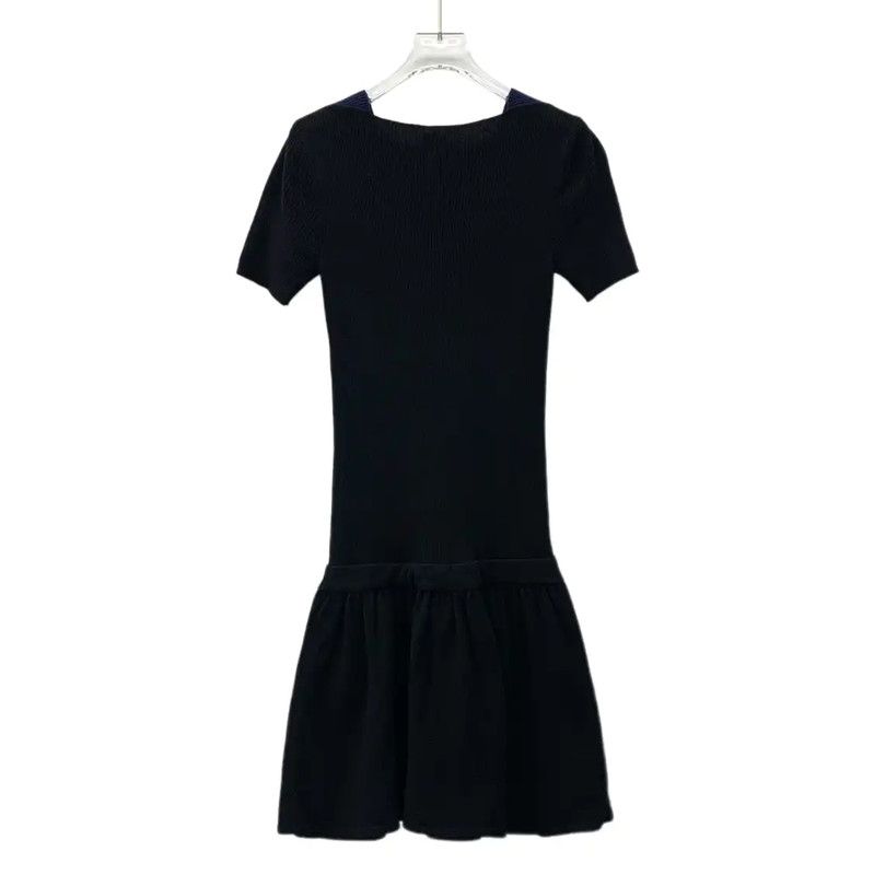 Chanel Chanel Black Wool Dress for Women 0089 Size XS / US 0-2 / IT 36-38 - 2 Thumbnail