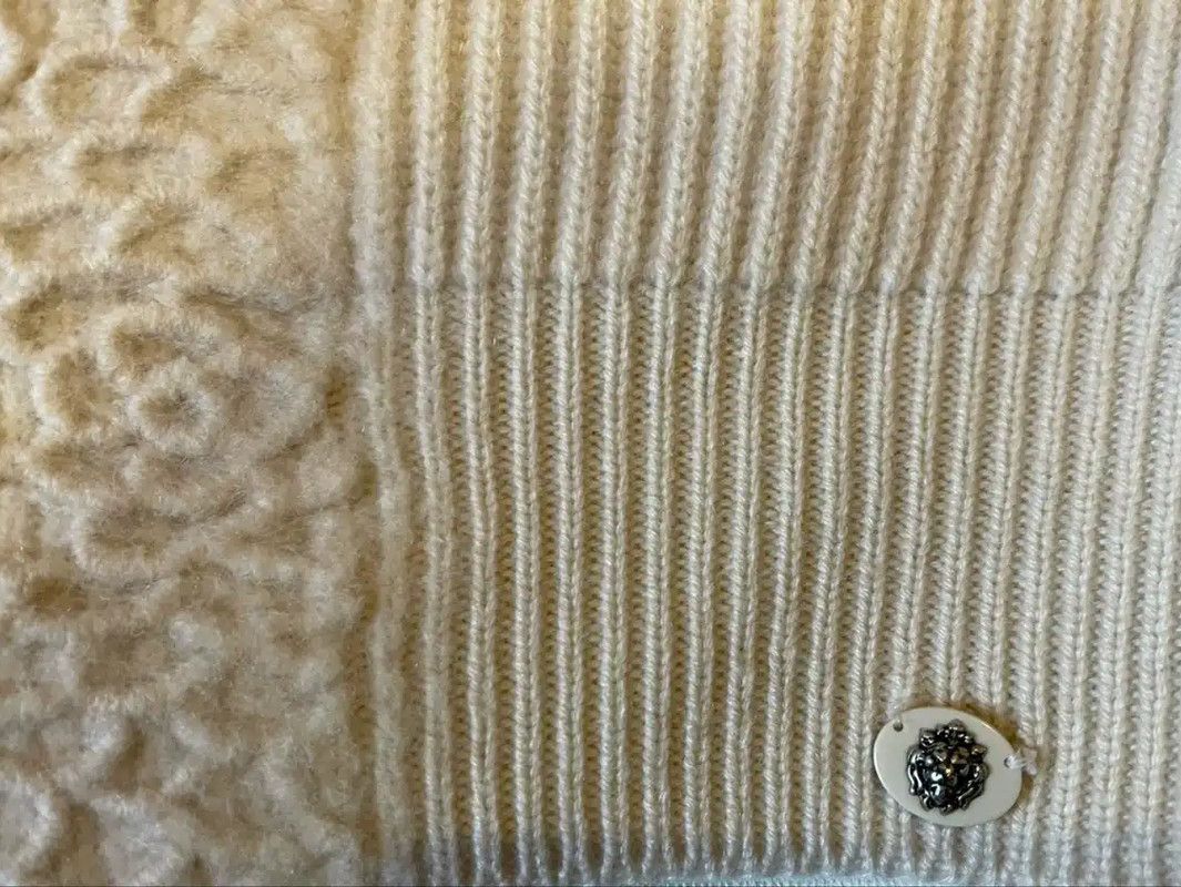 Chanel Chanel Winter Cream Cashmere Sweater 0089 Size L / US 10 / IT 46 - 4 Thumbnail