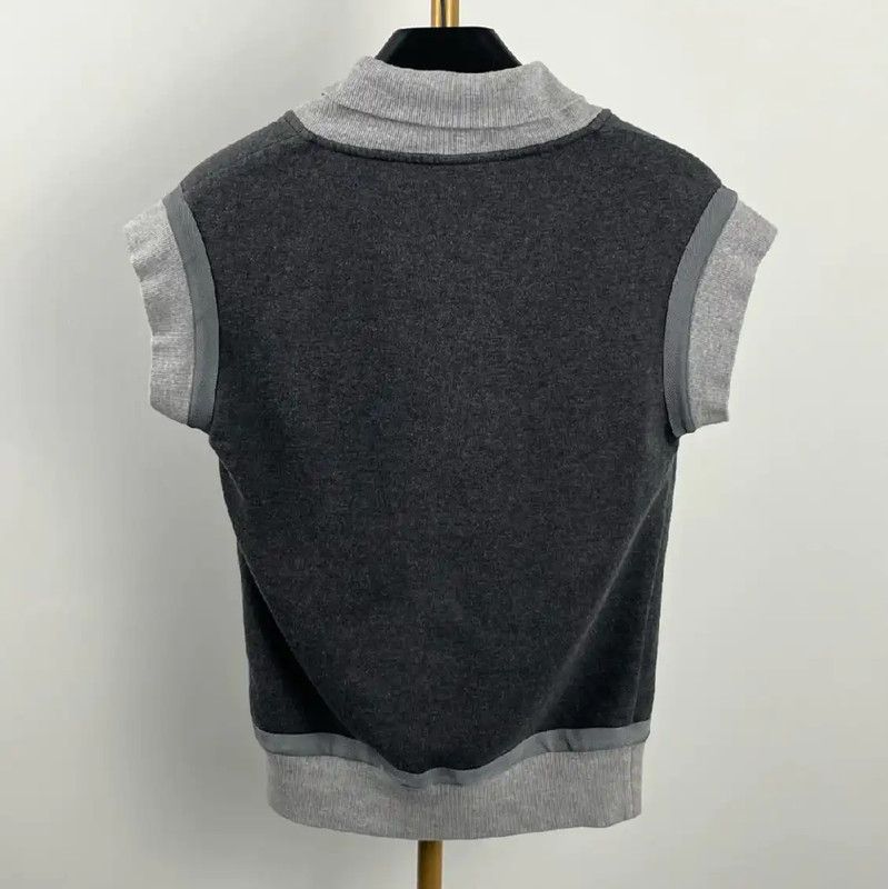Chanel Chanel Gray Cotton Ladies T-Shirt 0089 Size XS / US 0-2 / IT 36-38 - 2 Thumbnail
