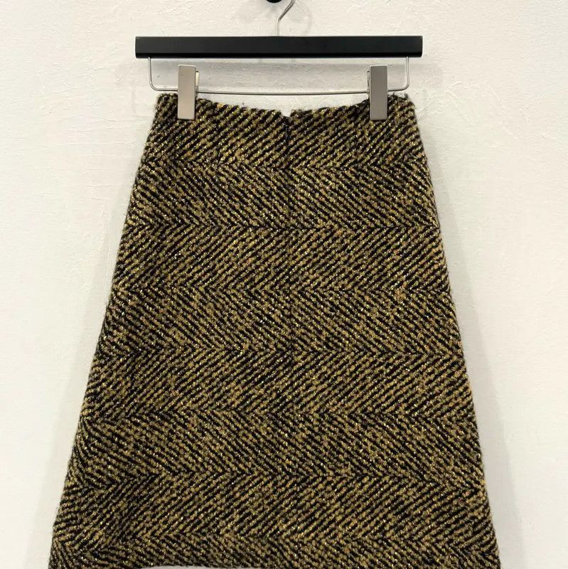 Chanel Chanel S Gold Wool Skirt 0089 Size 23" - 2 Thumbnail