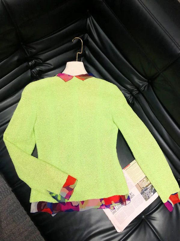 Chanel Chanel Green Wool Ruffled Sweater for Women 0089 Size M / US 6-8 / IT 42-44 - 2 Thumbnail