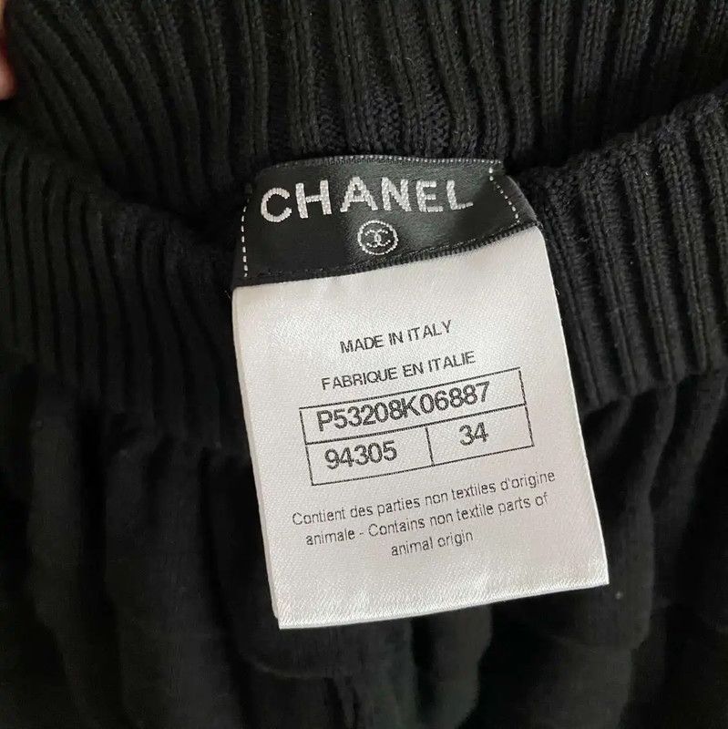 Chanel Chanel Black Wool Ruffled Skirt in XS Size 0089 Size 22" - 4 Thumbnail