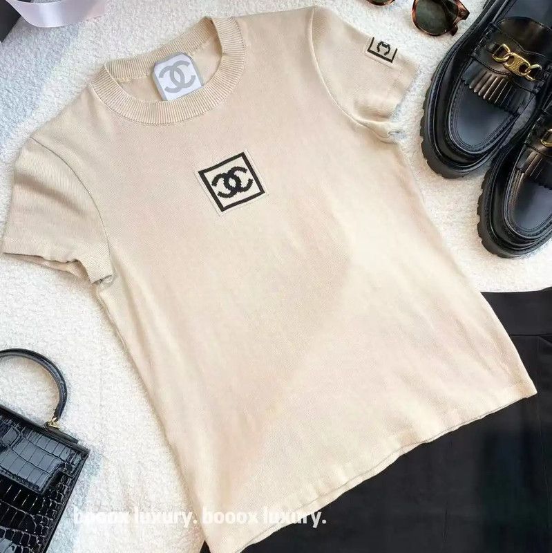 Chanel Chanel Khaki Cotton Women's T-shirt 0089 Size ONE SIZE - 4 Thumbnail