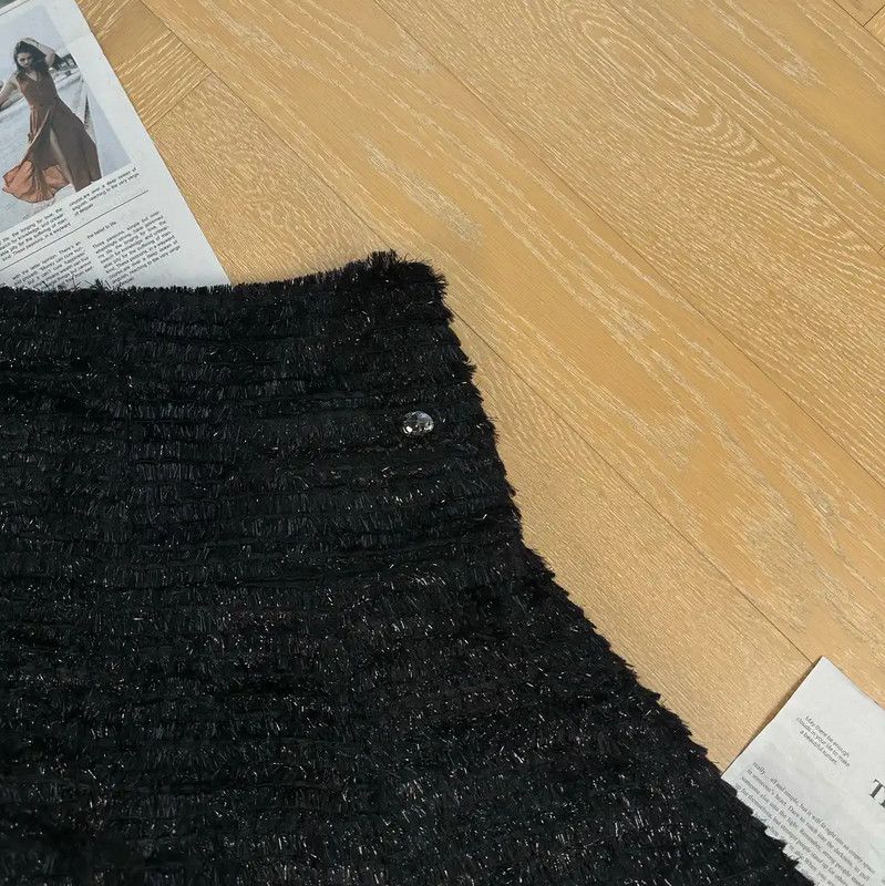 Chanel Chanel Black Women's Skirt in Size S 0089 Size 23" - 4 Thumbnail