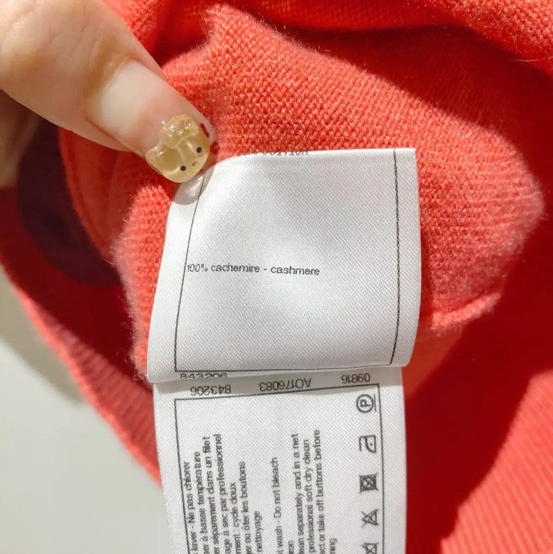 Chanel Chanel Red Cashmere Blend Short Sleeve Sweater 0089 Size S / US 4 / IT 40 - 4 Thumbnail