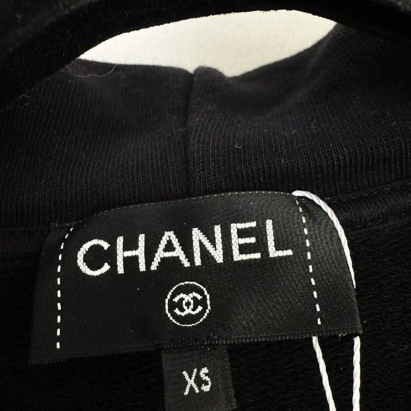 Chanel Chanel Black Cropped Hoodie Tank for Women 0089 Size XS / US 0-2 / IT 36-38 - 2 Thumbnail