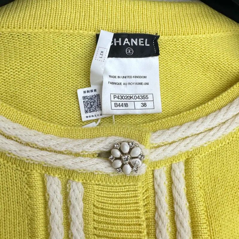 Chanel Chanel Yellow Cashmere Knit Sweater for Women 0089 Size M / US 6-8 / IT 42-44 - 3 Thumbnail