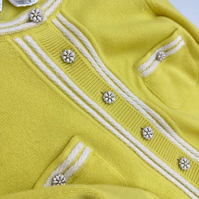 Chanel Chanel Yellow Cashmere Knit Sweater for Women 0089 Size M / US 6-8 / IT 42-44 - 5 Thumbnail