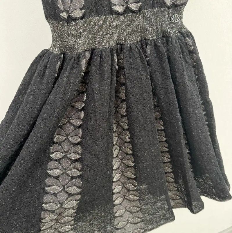 Chanel Chanel Black Short Sleeve Dress Size S 0089 Size S / US 4 / IT 40 - 4 Thumbnail