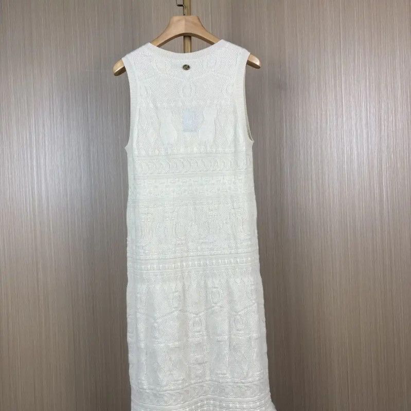 Chanel Chanel Knit Cream Cashmere Dress for Women 0089 Size M / US 6-8 / IT 42-44 - 2 Thumbnail