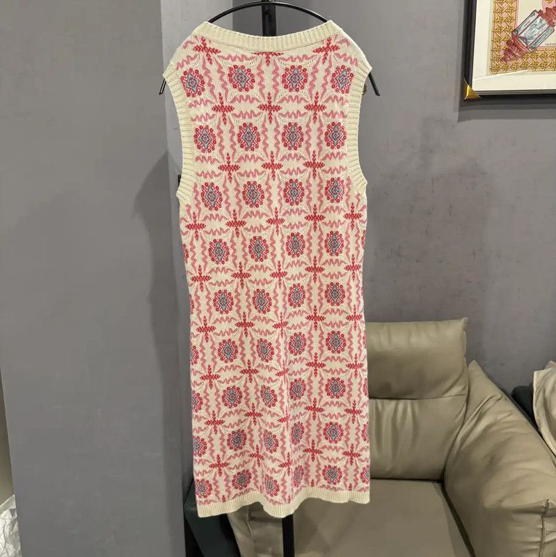 Chanel Chanel Pink Wool Blend Dress 0089 Size M / US 6-8 / IT 42-44 - 2 Thumbnail