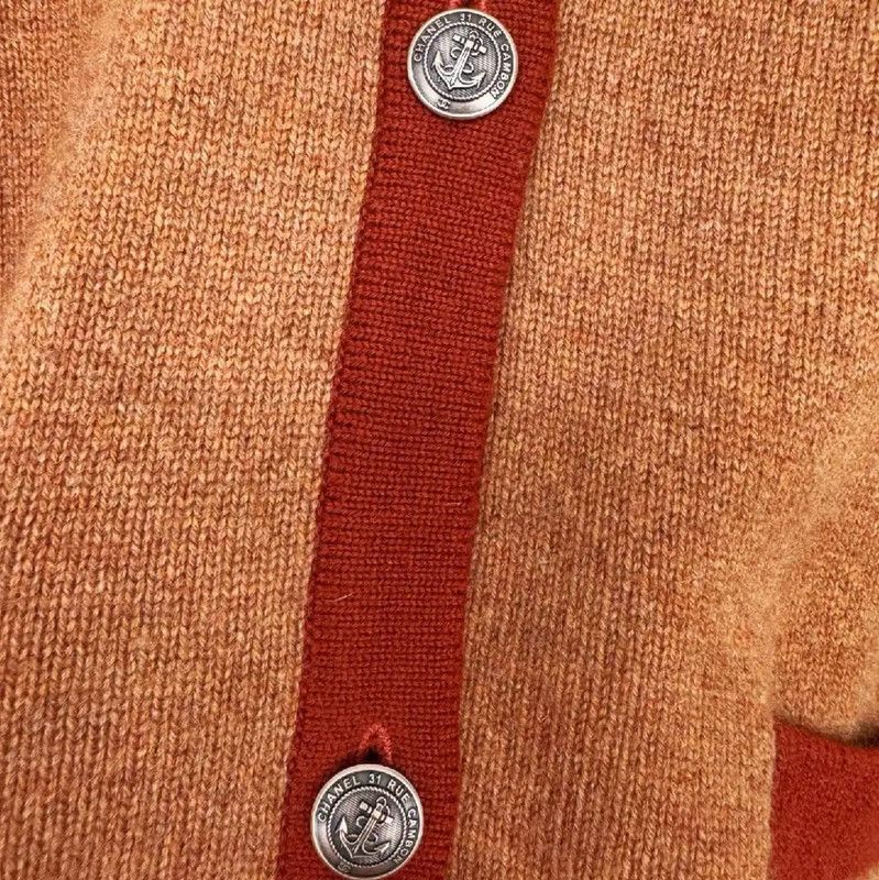 Chanel Chanel Coral Red Cashmere Cardigan for Women 0089 Size M / US 6-8 / IT 42-44 - 4 Thumbnail