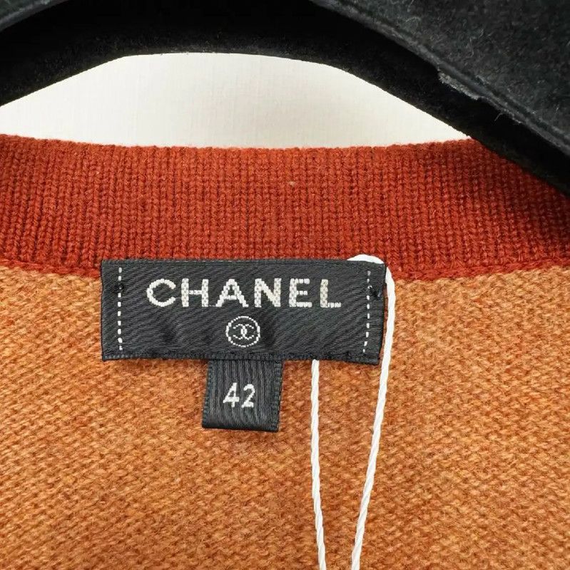 Chanel Chanel Coral Red Cashmere Cardigan for Women 0089 Size M / US 6-8 / IT 42-44 - 2 Thumbnail