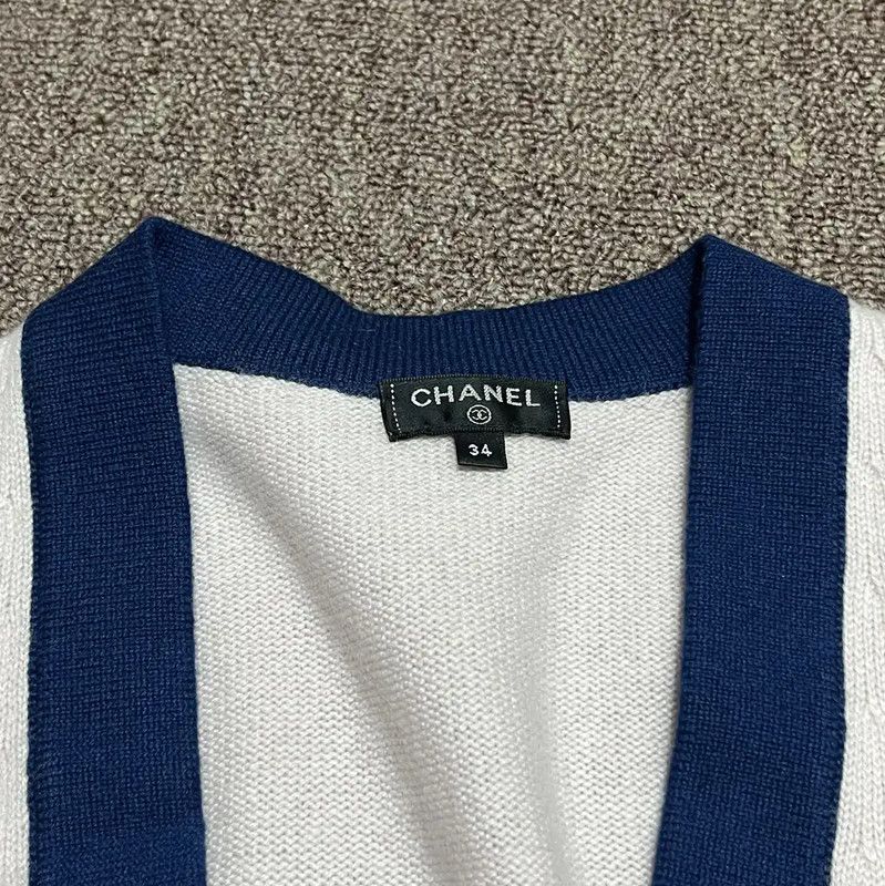 Chanel Chanel Light Pink Cashmere Cardigan for Women 0089 Size XS / US 0-2 / IT 36-38 - 4 Thumbnail