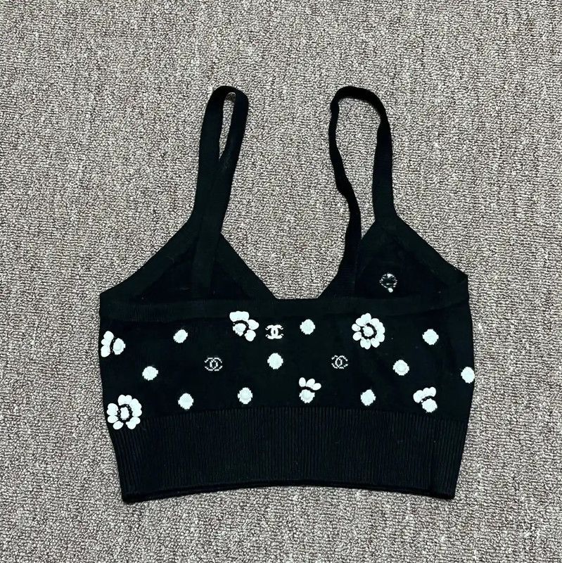 Chanel Chanel Black Embroidered Cropped T-Shirt for Women 0089 Size XS / US 0-2 / IT 36-38 - 3 Thumbnail