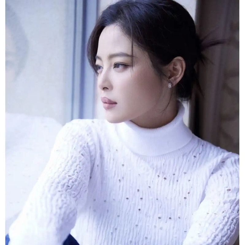 Chanel Chanel White Cotton Ladies Pullover Sweater 0089 Size S / US 4 / IT 40 - 6 Thumbnail