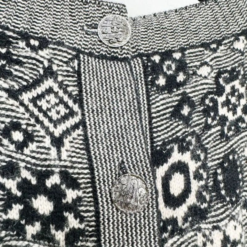 Chanel Chanel Gray Long Sleeve Sweater for Women 0089 Size M / US 6-8 / IT 42-44 - 4 Thumbnail