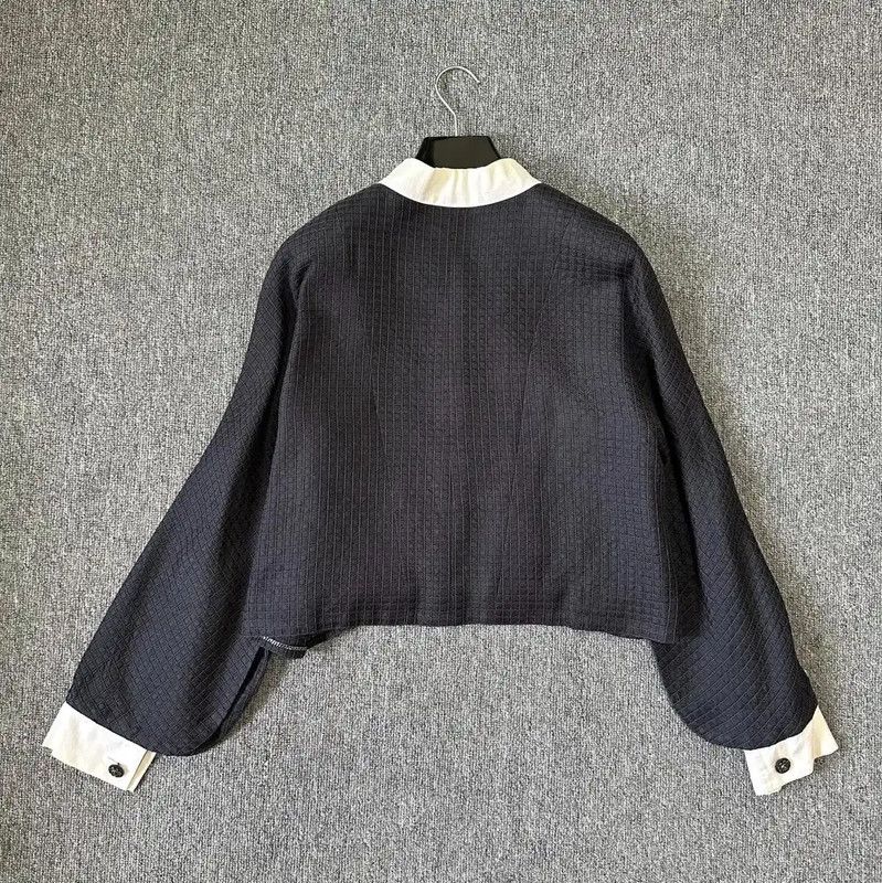 Chanel Chanel White and Black Wool Jacket 0089 Size S / US 4 / IT 40 - 5 Thumbnail