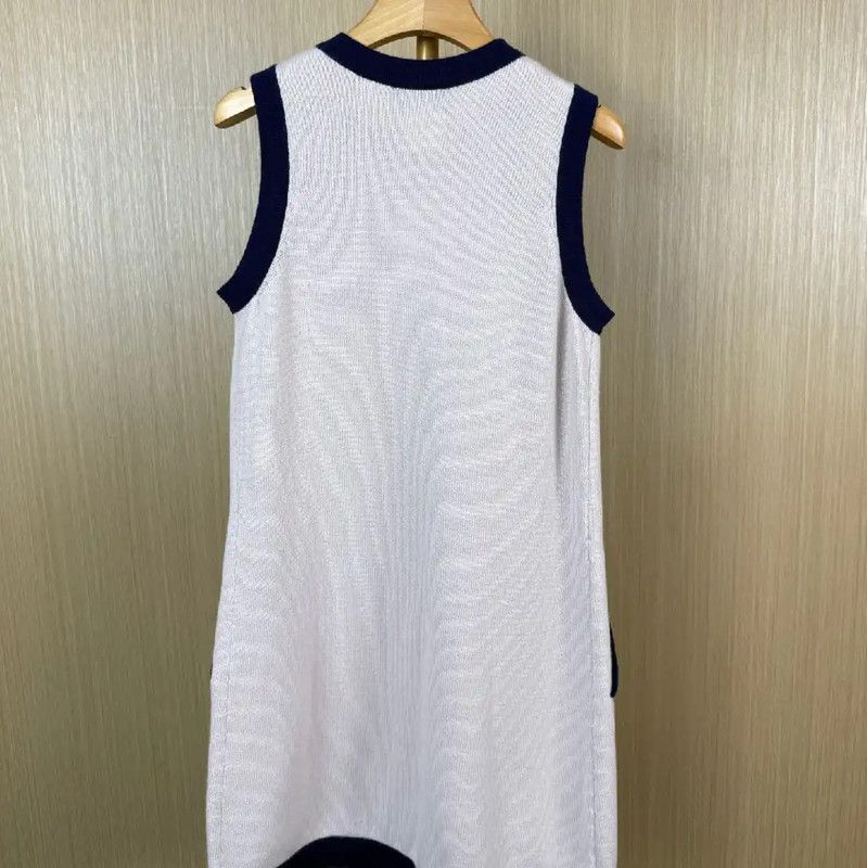 Chanel Chanel Light Gray Cashmere Dress for Women 0089 Size M / US 6-8 / IT 42-44 - 2 Thumbnail