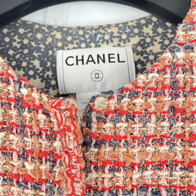 Chanel Chanel Red Tweed Jacket for Autumn 0089 Size XS / US 0-2 / IT 36-38 - 6 Thumbnail