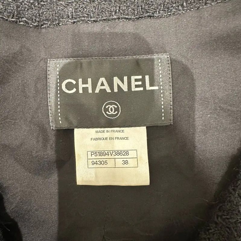 Chanel Chanel Black Women's Jacket with Signature Details 0089 Size M / US 6-8 / IT 42-44 - 2 Thumbnail