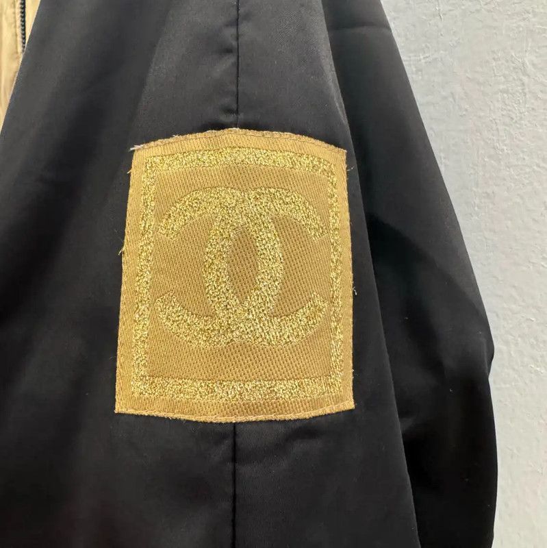Chanel Chanel M Size Gold Polyester Women's Jacket 0089 Size M / US 6-8 / IT 42-44 - 3 Thumbnail