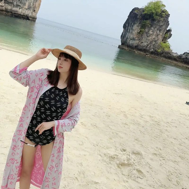 Chanel Chanel Pink Women's Cardigan with Logo Design 0089 Size M / US 6-8 / IT 42-44 - 5 Thumbnail