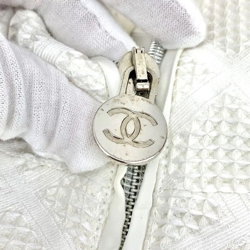 Chanel Chanel White Quilted Polyester Jacket 0089 Size S / US 4 / IT 40 - 9 Thumbnail