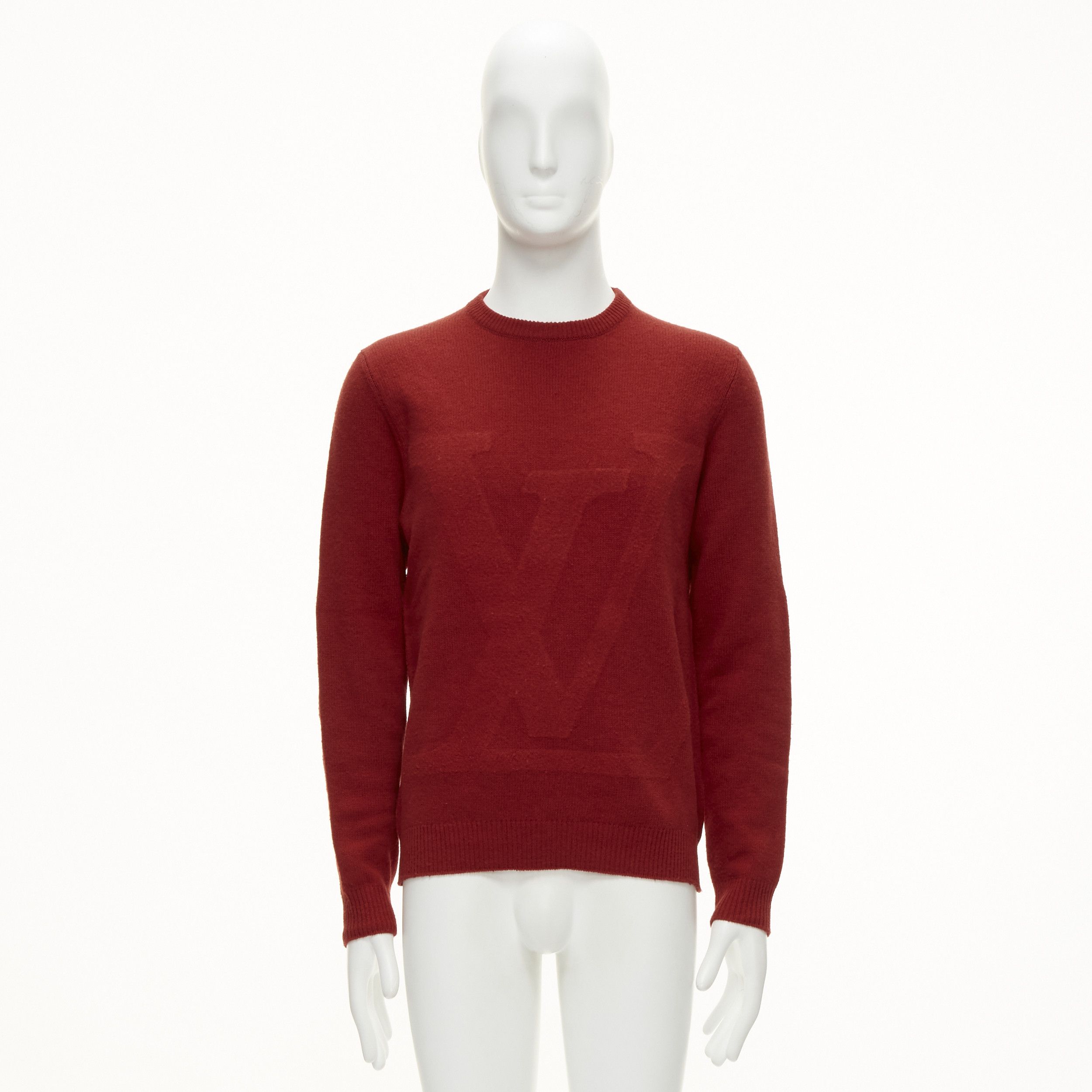 Louis Vuitton LOUIS VUITTON 100% wool red LV oversized logo long sleeve crew sweater M Size M / US 6-8 / IT 42-44 - 11 Thumbnail
