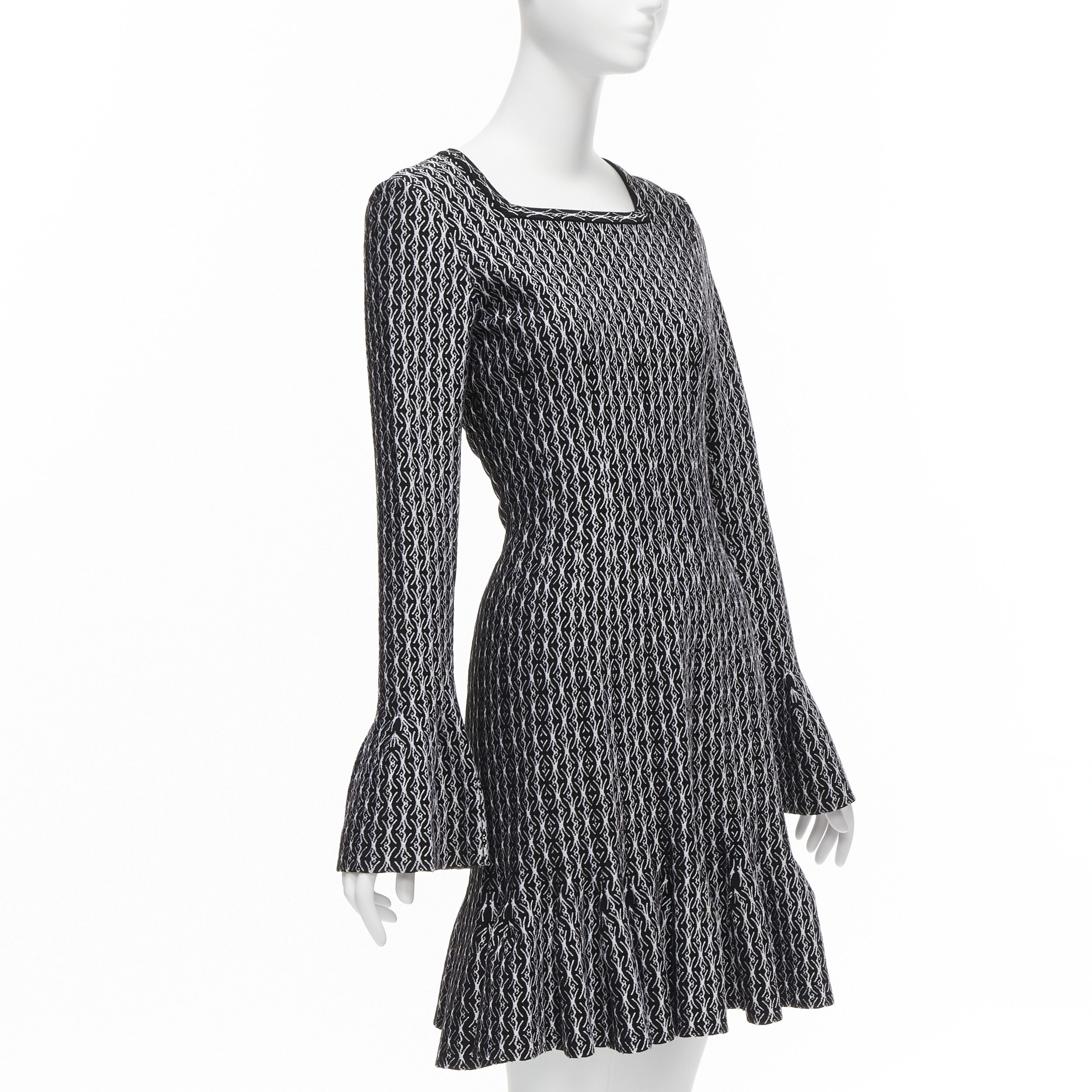 Alaia new ALAIA black white wool jacquard square neck flared hem cocktail dress FR38 M Size M / US 6-8 / IT 42-44 - 3 Thumbnail