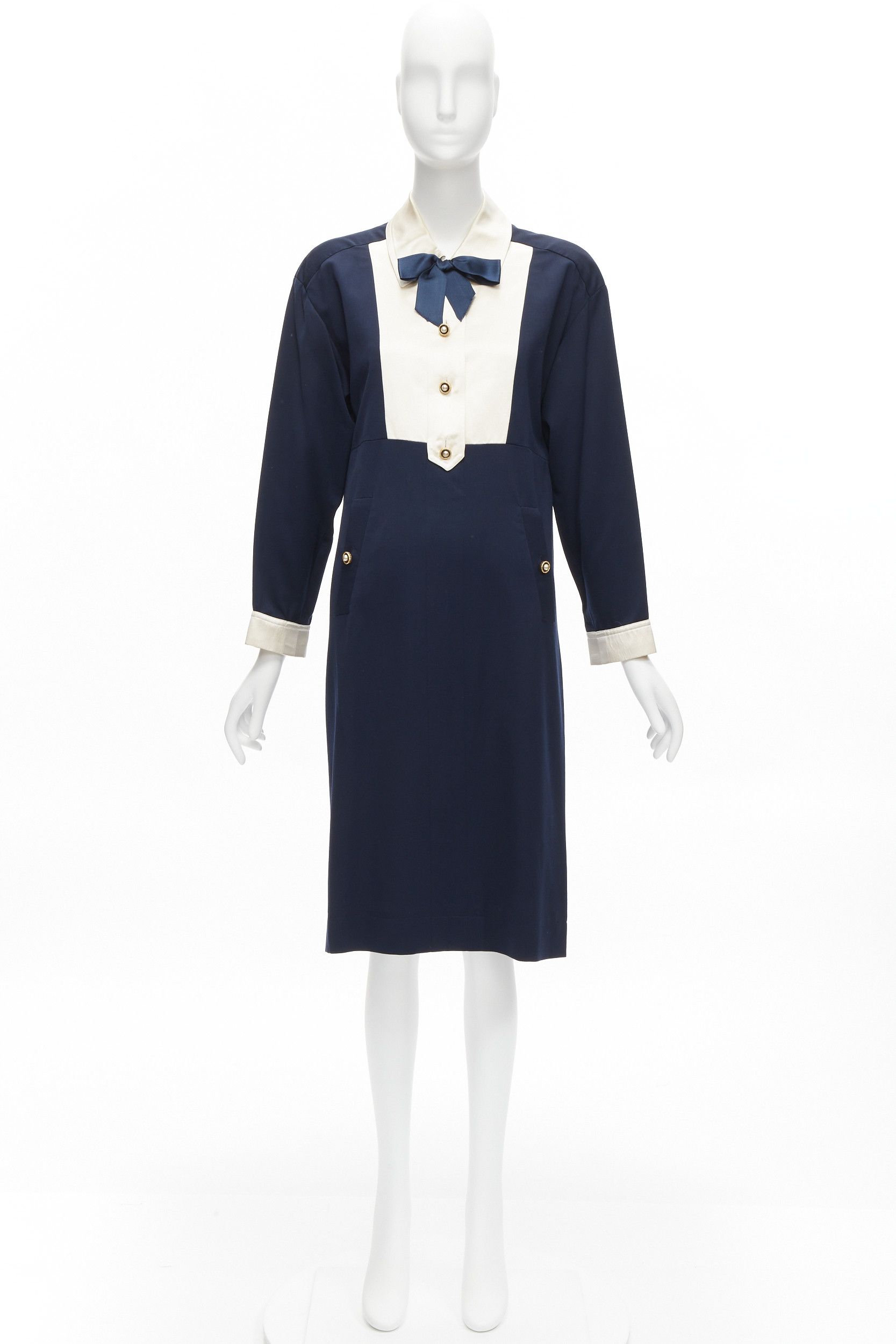 Chanel CHANEL Vintage gold pearl button cream navy two tone wool silk dress FR36 S Size S / US 4 / IT 40 - 11 Thumbnail