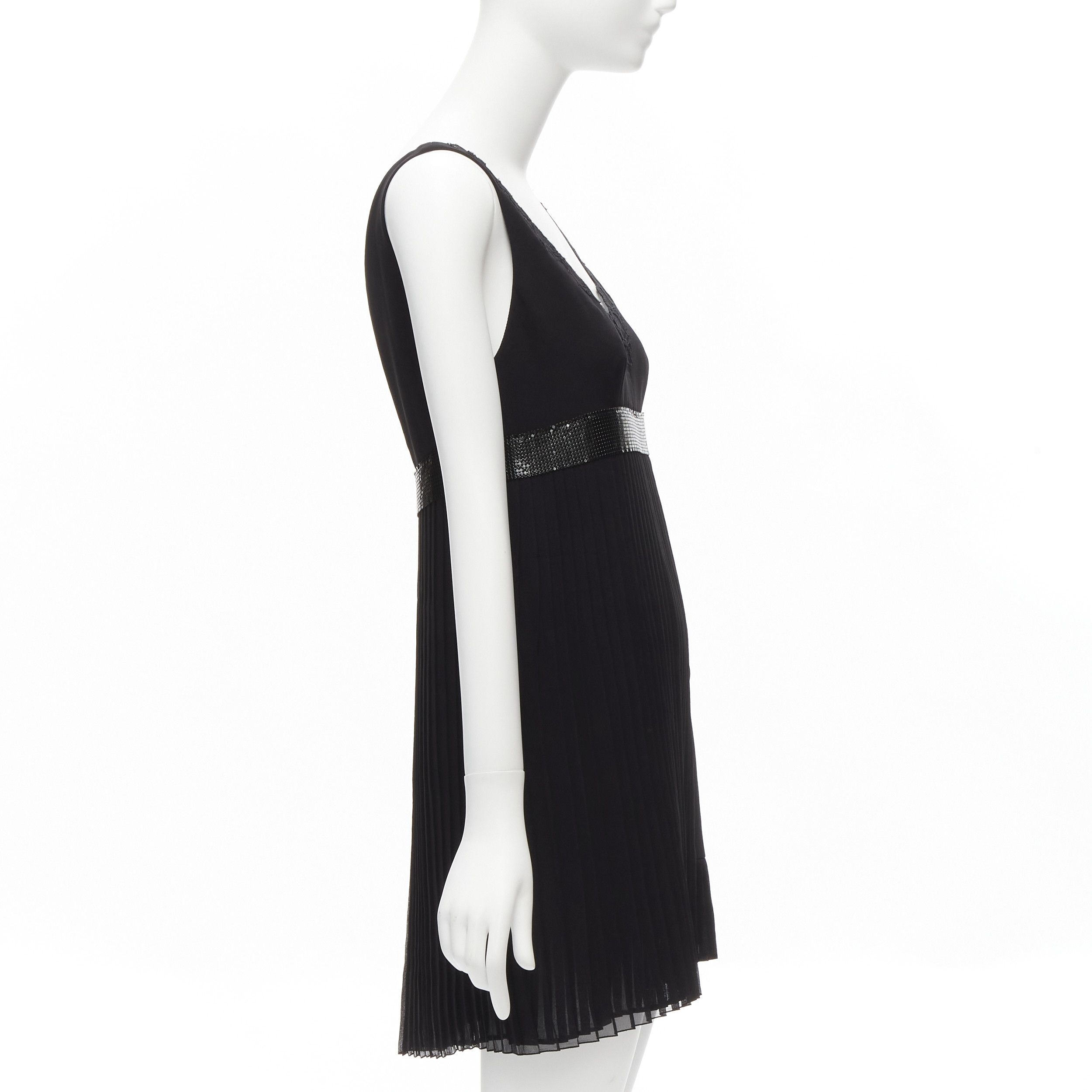 Versace VERSACE 2015 black silk lace V-neck chainmail trim pleated mini dress IT40 S Size S / US 4 / IT 40 - 4 Thumbnail