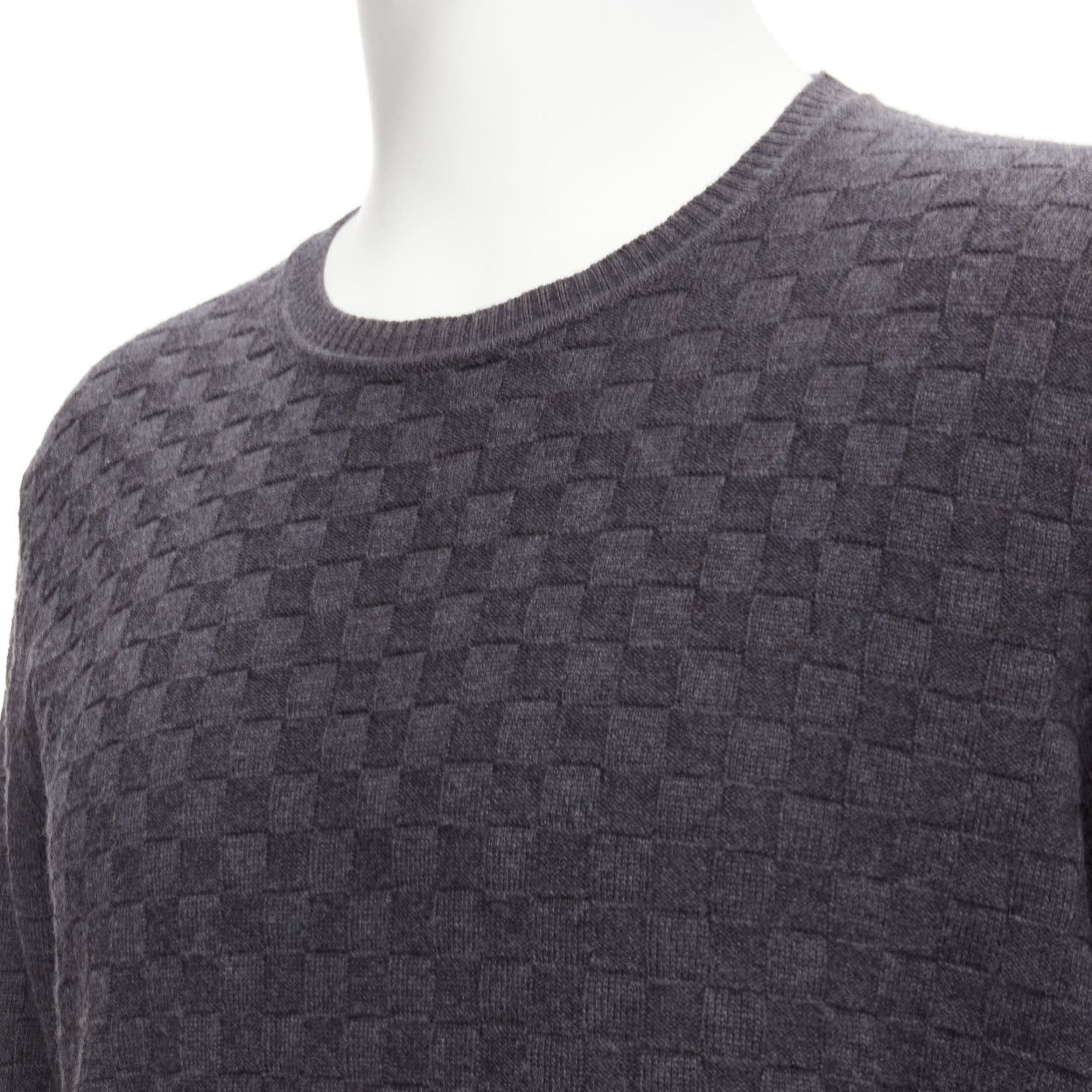 Louis Vuitton LOUIS VUITTON Damier grey wool cotton checks LV leather patch sweater L Size US L / EU 52-54 / 3 - 7 Thumbnail