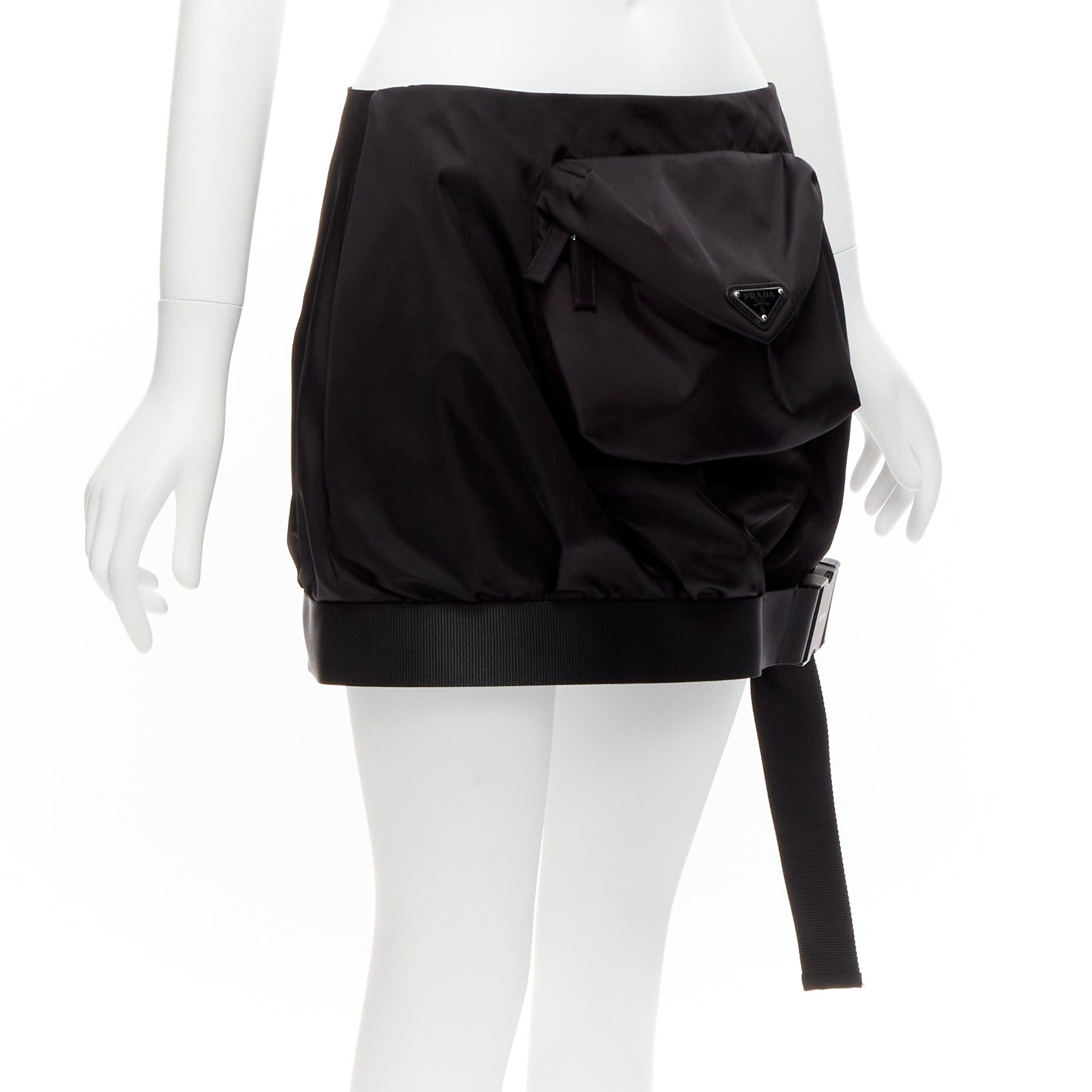 Prada new PRADA 2020 Re Nylon black triangle logo front pocket buckle bubble skirt IT38 XS Size 26" / US 2 / IT 38 - 3 Thumbnail