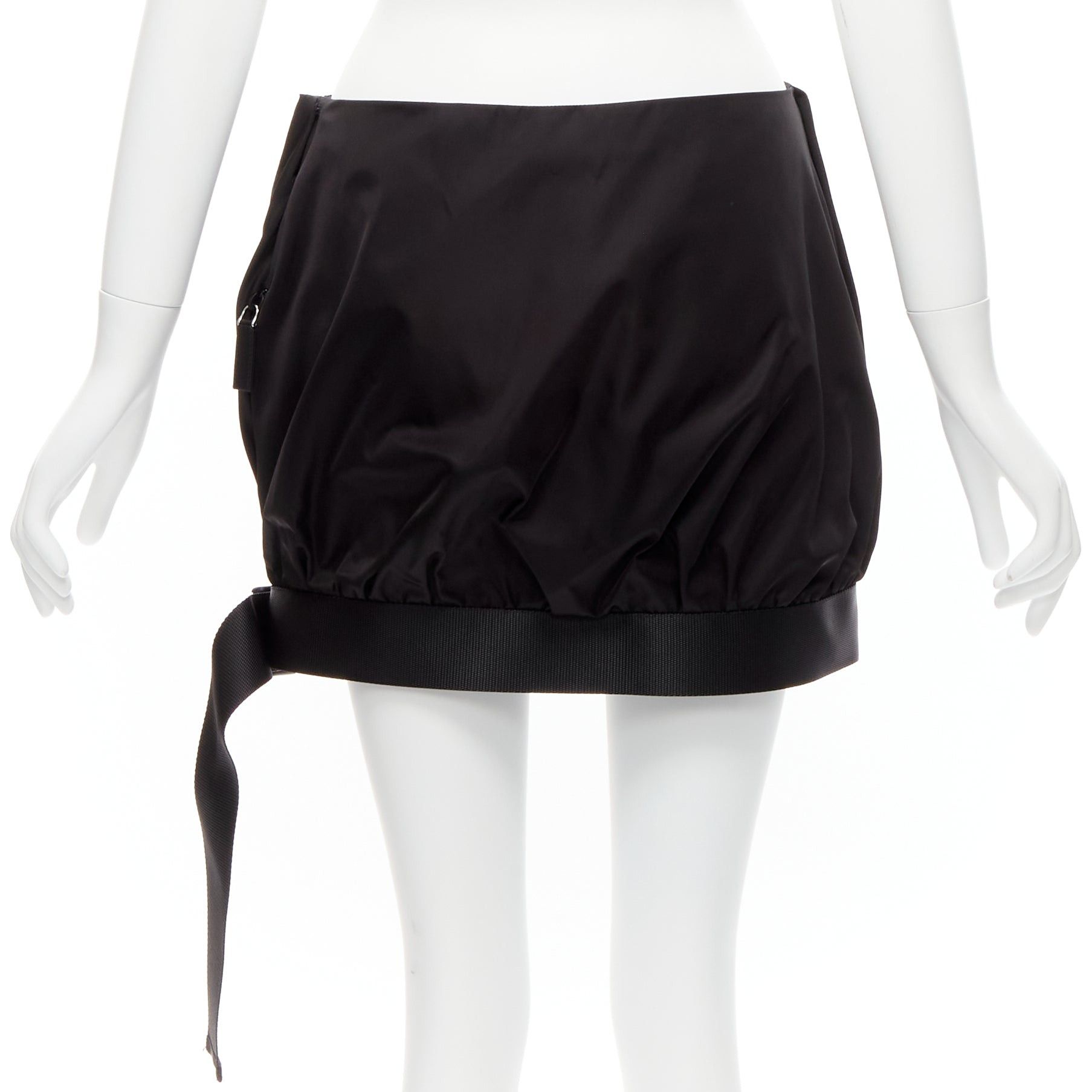 Prada new PRADA 2020 Re Nylon black triangle logo front pocket buckle bubble skirt IT38 XS Size 26" / US 2 / IT 38 - 5 Thumbnail