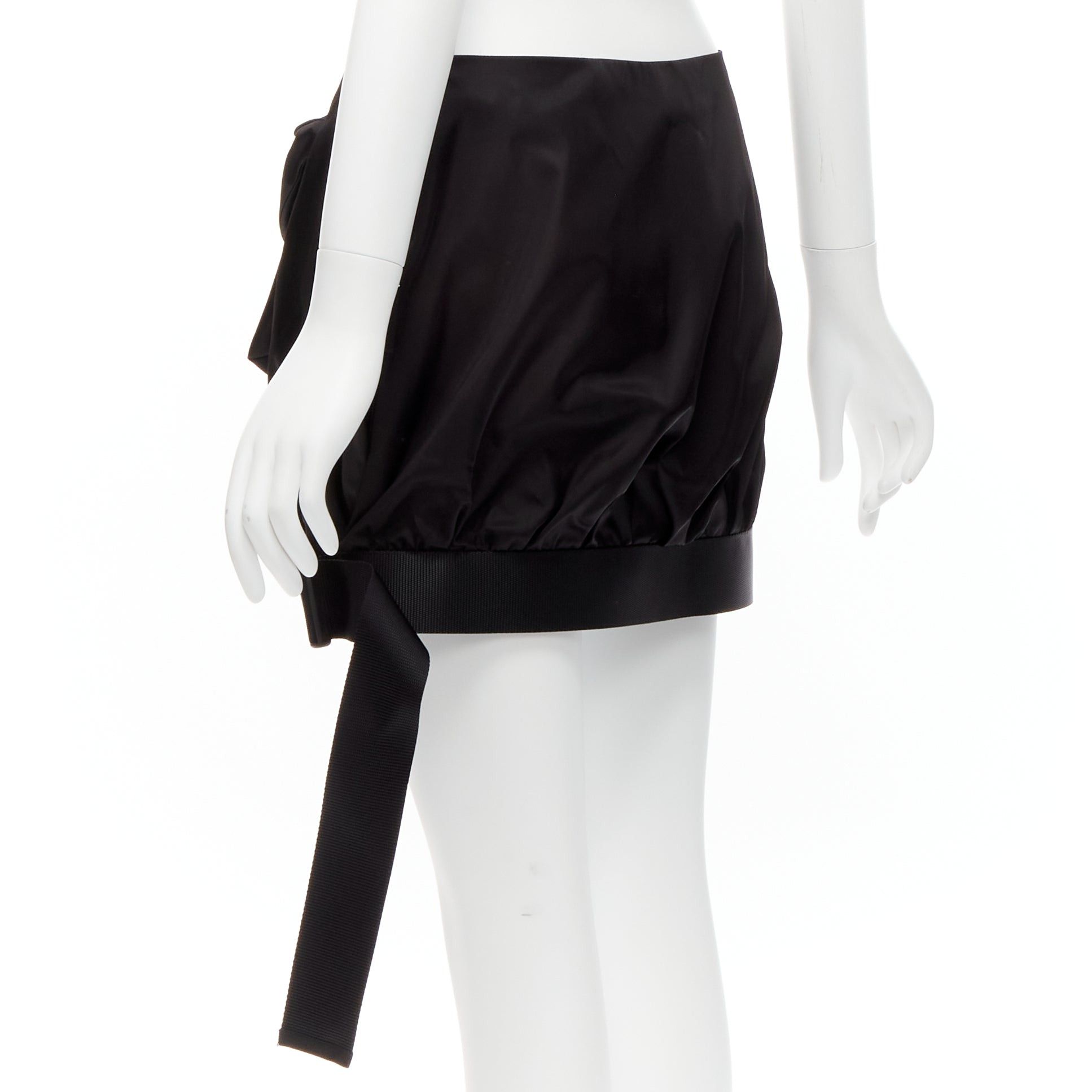 Prada new PRADA 2020 Re Nylon black triangle logo front pocket buckle bubble skirt IT38 XS Size 26" / US 2 / IT 38 - 6 Thumbnail