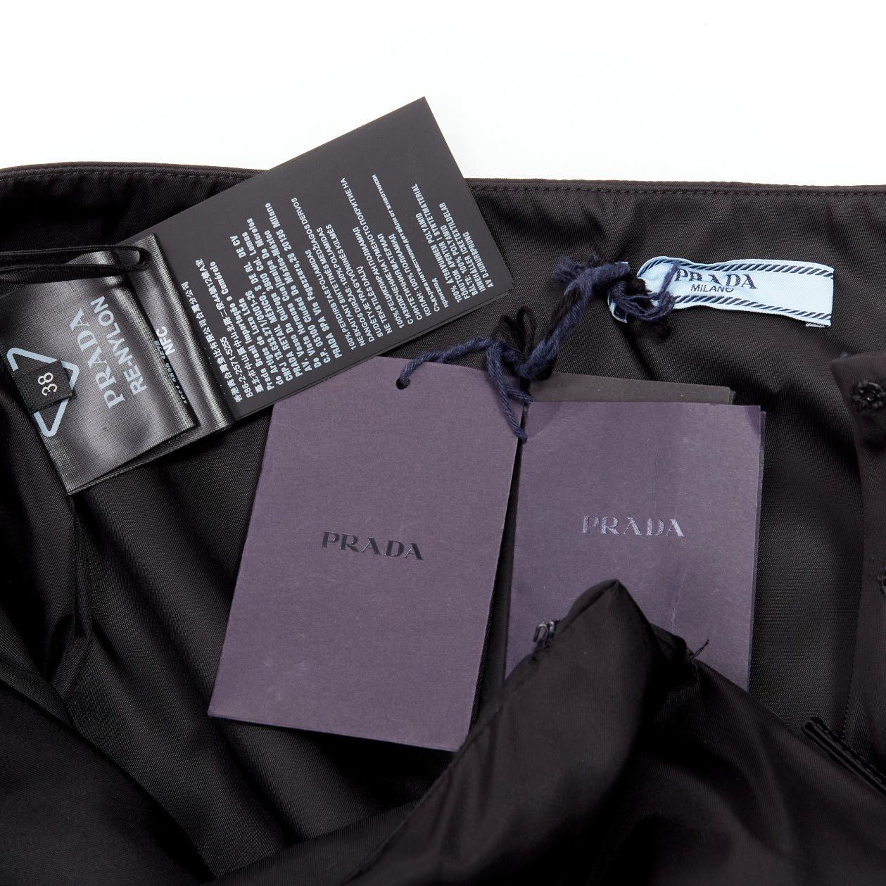 Prada new PRADA 2020 Re Nylon black triangle logo front pocket buckle bubble skirt IT38 XS Size 26" / US 2 / IT 38 - 9 Thumbnail