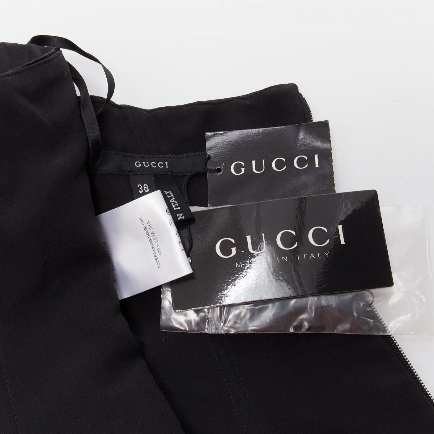 Gucci new GUCCI Tom Ford 2001 Runway black silk 3D conical bra bustier IT38 XS Size XS / US 0-2 / IT 36-38 - 8 Thumbnail