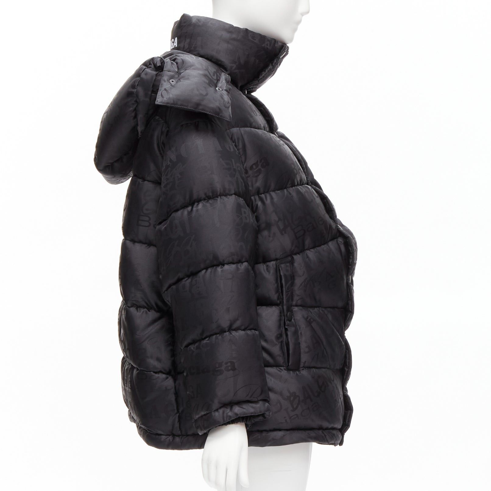 Balenciaga new BALENCIAGA 2019 black all logo jacquard Swing hooded quilted puffer coat FR36 S Size S / US 4 / IT 40 - 4 Thumbnail
