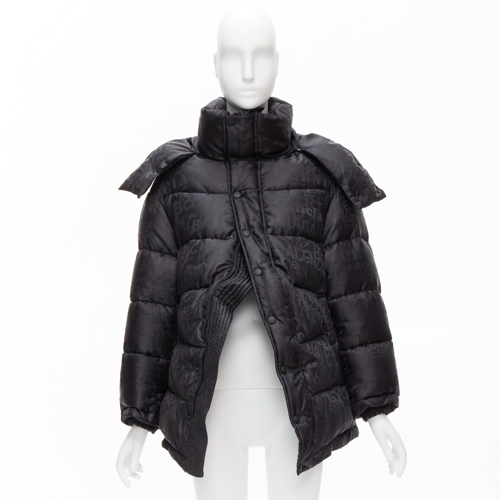 Balenciaga new BALENCIAGA 2019 black all logo jacquard Swing hooded quilted puffer coat FR36 S Size S / US 4 / IT 40 - 12 Thumbnail