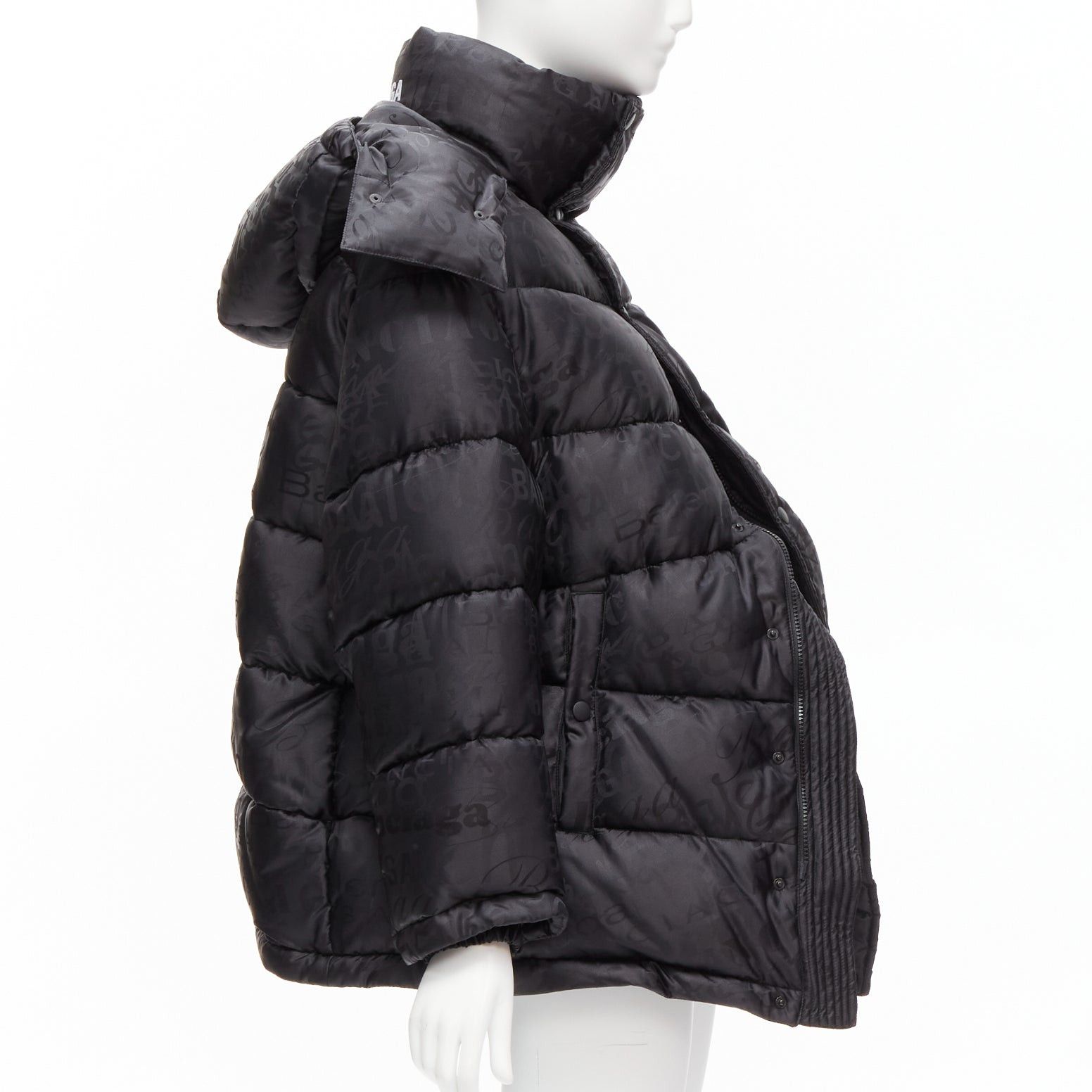 Balenciaga new BALENCIAGA 2019 black all logo jacquard Swing hooded quilted puffer coat FR36 S Size S / US 4 / IT 40 - 8 Thumbnail
